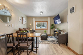 Triceratops Landing I Fire Place I Games I Netflix